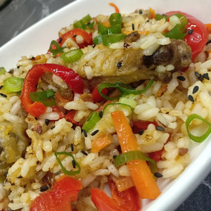 Тяхан с курицей и овощами