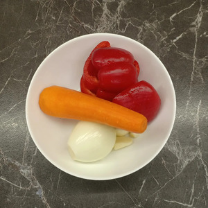 Тяхан с курицей и овощами