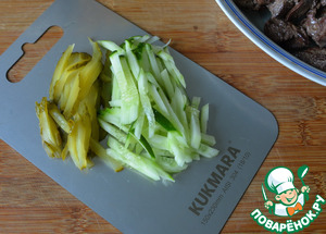 Тёплый салат из куриной печени с фасолью Тёплый салат из куриной печени с фасолью