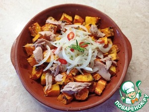 Тёплый салат с тыквой и тунцом Тёплый салат с тыквой и тунцом