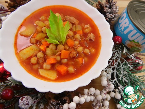 Томатный суп с тунцом и нутом