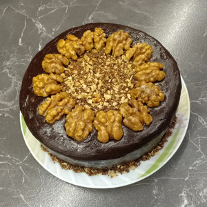 Торт &laquo;Черемуховый&raquo; с черносливом и орехами