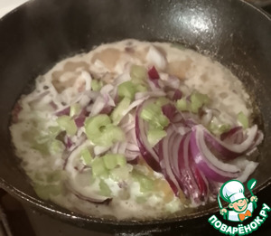 Традиционный рыбный пирог в кожуре картофеля