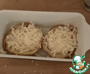 Традиционный рыбный пирог в кожуре картофеля