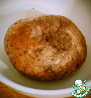 Традиционный рыбный пирог в кожуре картофеля