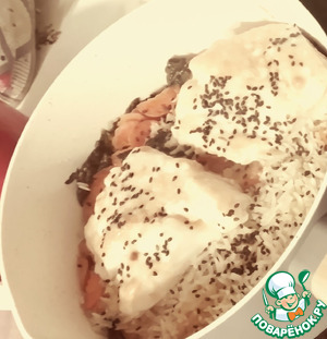 Треска с имбирной зеленью, морковью, рисом