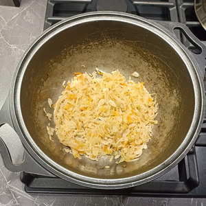 Тушеная капуста по-немецки