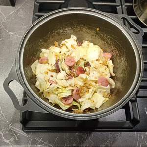 Тушеная капуста по-немецки