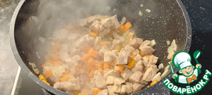 Тушеная капуста с пшеном и мясом