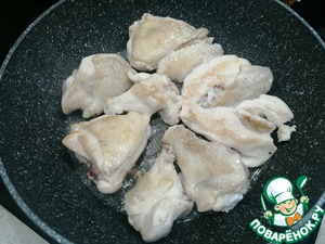 Тушеная курица со специями и курагой