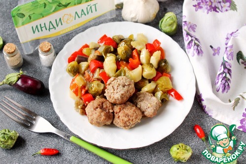 Тушеные овощи с фрикадельками Тушеные овощи с фрикадельками