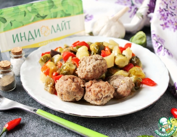 Тушеные овощи с фрикадельками Тушеные овощи с фрикадельками