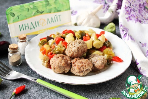 Тушеные овощи с фрикадельками Тушеные овощи с фрикадельками