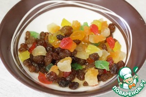 Творожная пасха с клубничным соусом Творожная пасха с клубничным соусом