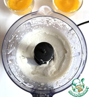 Творожно-кокосовый десерт с манго Творожно-кокосовый десерт с манго