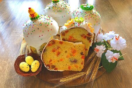 Творожные куличи (сирні паски) + глазурь на желатине Творожные куличи (сирні паски) + глазурь на желатине