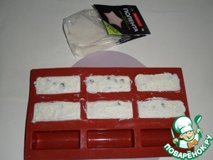 Творожный десерт с полентой и изюмом Творожный десерт с полентой и изюмом