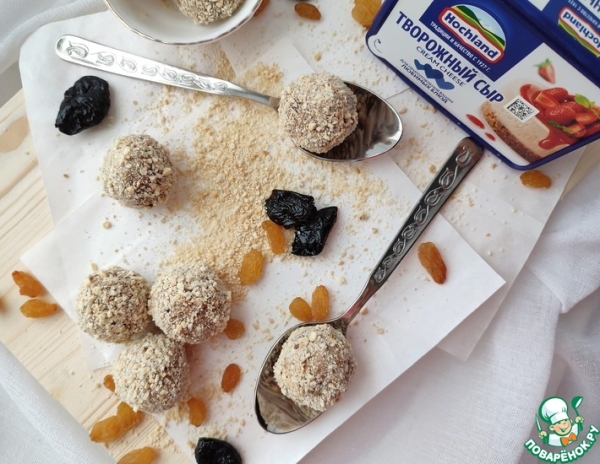 Творожный десерт с сухофруктами