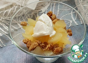 Творожный салат с грушей и шелковицей