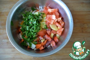 Тыква, фаршированная овощным рагу с индейкой