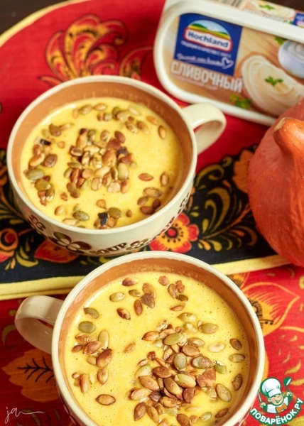 Тыквенный суп с плавленым сыром
