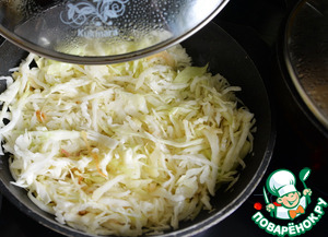 Утиные ножки с тушёной капустой