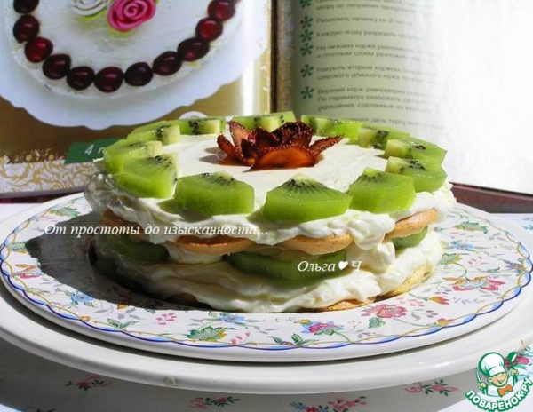 Вафельный торт с маскарпоне и киви Вафельный торт с маскарпоне и киви