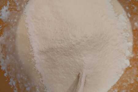 Ванильно-мятный кулич с желатиновой глазурью