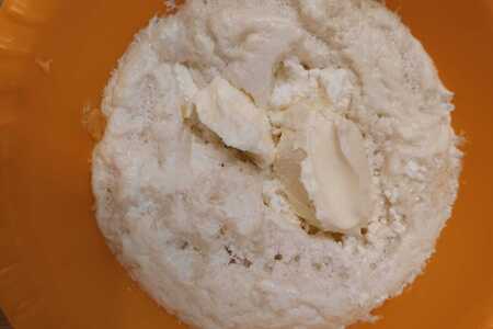 Ванильно-мятный кулич с желатиновой глазурью