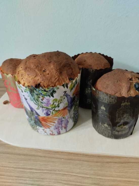 Ванильно-мятный кулич с желатиновой глазурью