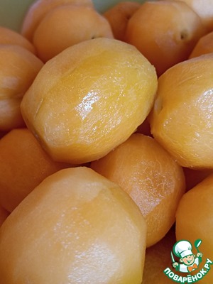 Варенье из абрикосов "Целые плоды" Варенье из абрикосов "Целые плоды"