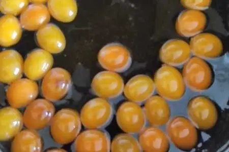 Варенье из алычи с косточками