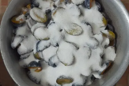 Варенье из слив с какао Варенье из слив с какао