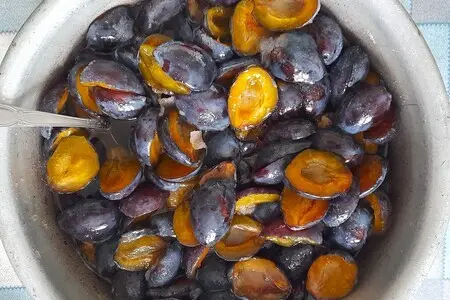 Варенье из слив с какао Варенье из слив с какао