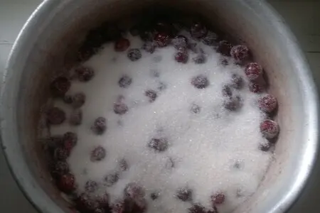 Варенье из вишни с бананом Варенье из вишни с бананом