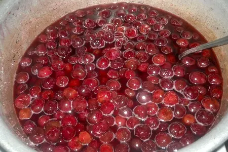 Варенье из вишни с бананом Варенье из вишни с бананом