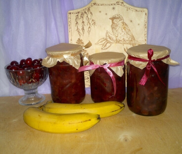 Варенье из вишни с бананом Варенье из вишни с бананом