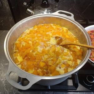 Варенье с тыквой, курагой и апельсинами