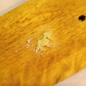 Закуска на чипсах из крабовых палочек Закуска на чипсах из крабовых палочек