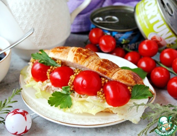 Закусочные круассаны с тунцом