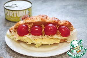 Закусочные круассаны с тунцом