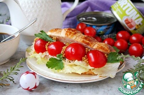 Закусочные круассаны с тунцом
