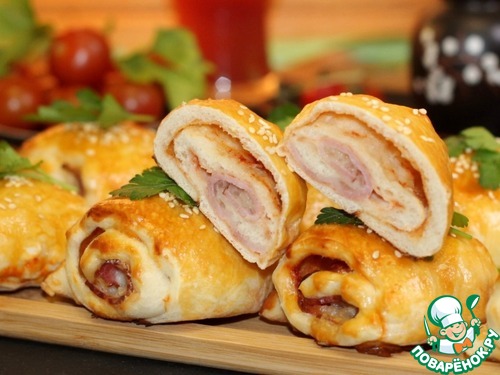 Закусочные слойки с копчено-вареным беконом Закусочные слойки с копчено-вареным беконом