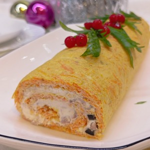 Закусочный морковный рулет