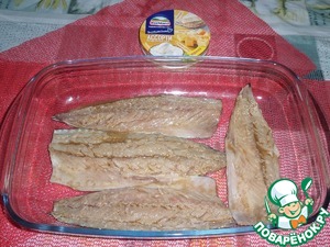 Запеченная скумбрия с овощами и сыром