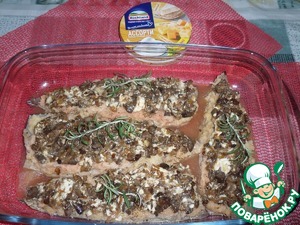 Запеченная скумбрия с овощами и сыром