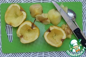 Запеченные яблоки с фаршем индейки