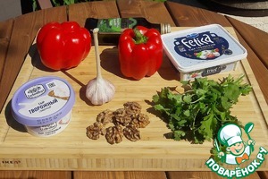 Запеченные перцы с сырной начинкой