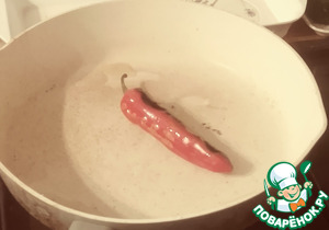 Запеченый картофель в маринаде с перцем