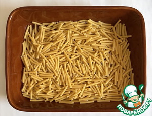 Запеканка с макаронами, фаршем и фетой